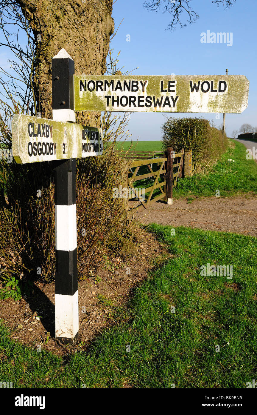 Il Lincolnshire Wolds segno Post. Foto Stock