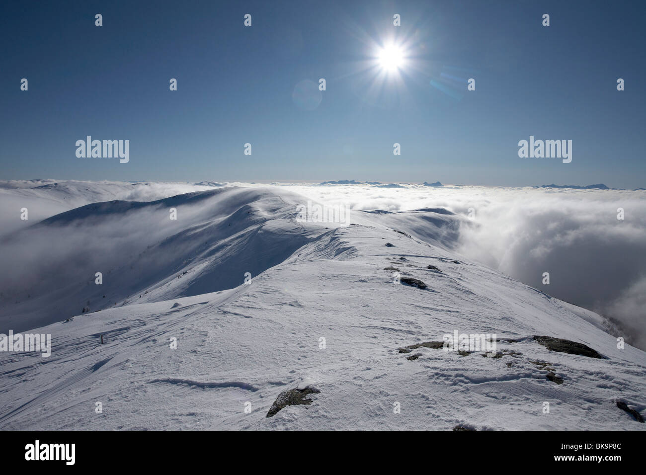 Nuvoloso atmosfera a Hochpalfennock, montagne Nockberge, Carinzia, Austria, Europa Foto Stock