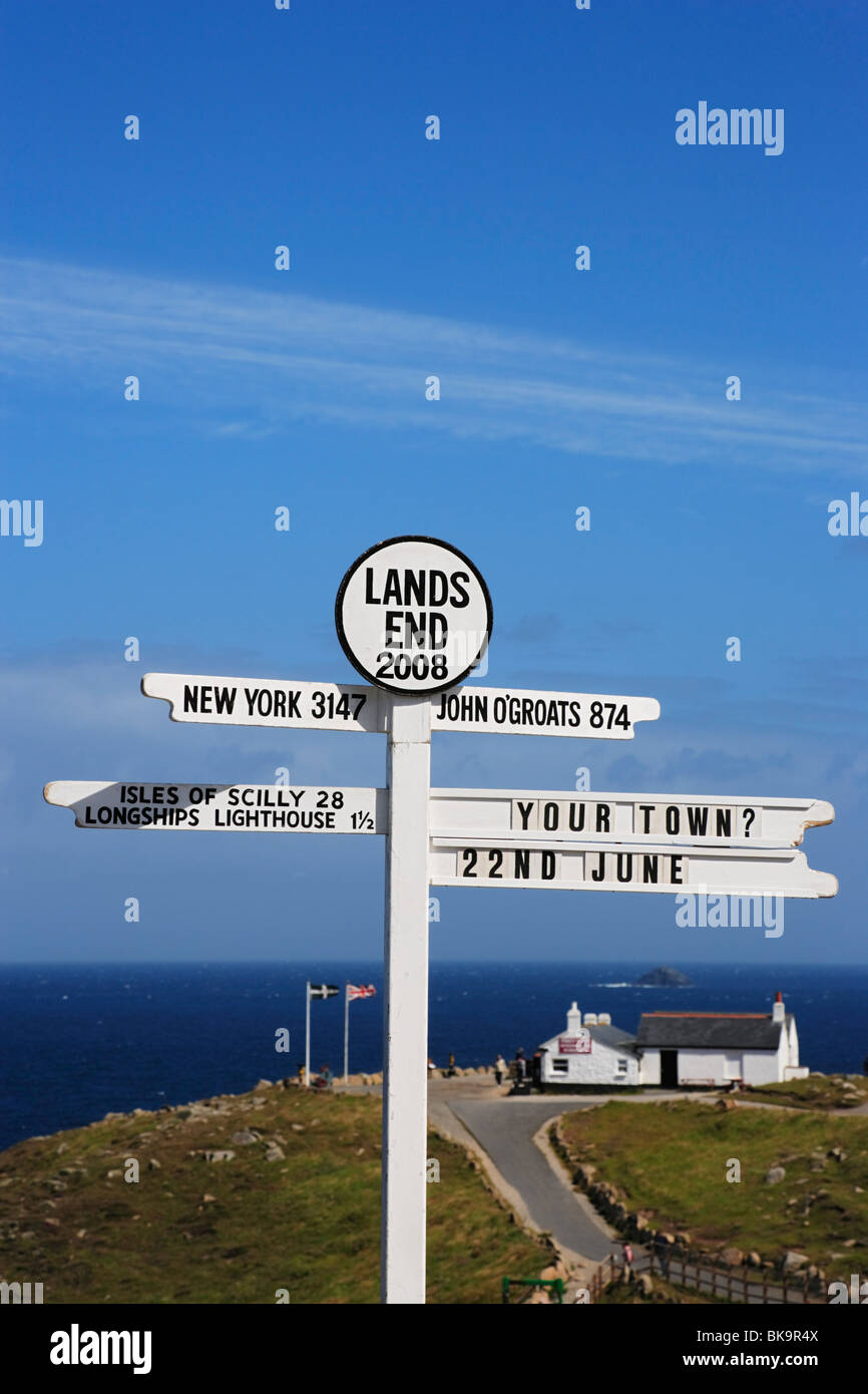 Segnaletica a terra del Fine, penisola di Penwith, Cornwall, England, Regno Unito Foto Stock