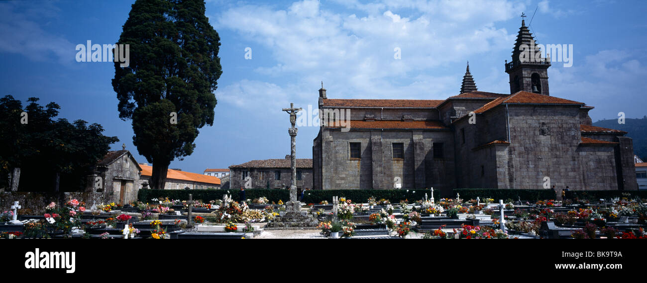Iria Flavia Galizia Spagna cimitero e Chiesa di St Mary Adina percorso portoghese Foto Stock