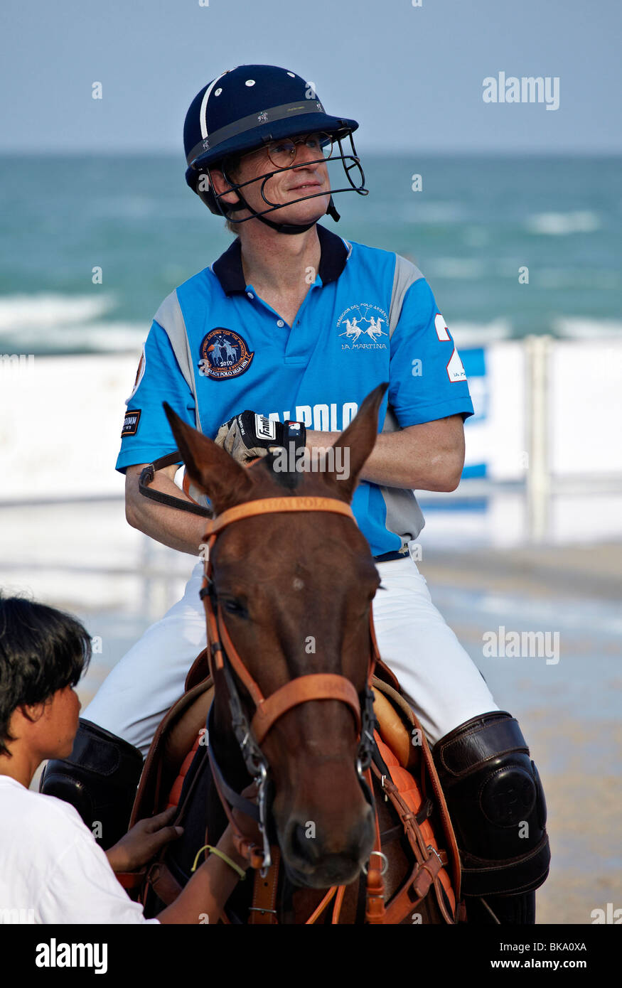 Maschio di polo horse concorrente Thailandia SUDEST ASIATICO Foto Stock