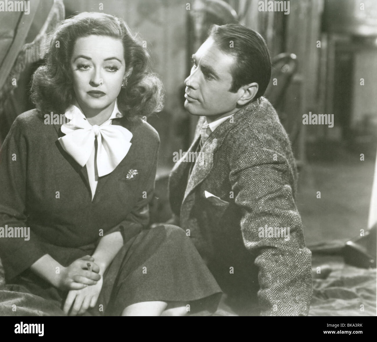 ALL ABOUT EVE (1950) BETTE DAVIS, GARY MERRILL AAE 015P Foto Stock
