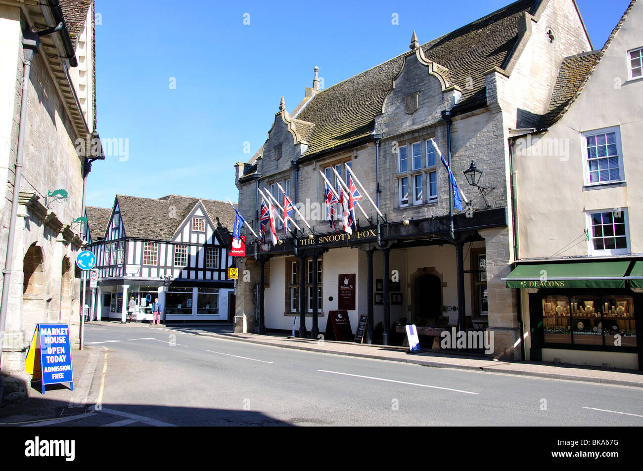 Il Snooty Fox Hotel, Market Place Tetbury, Gloucestershire, England, Regno Unito Foto Stock