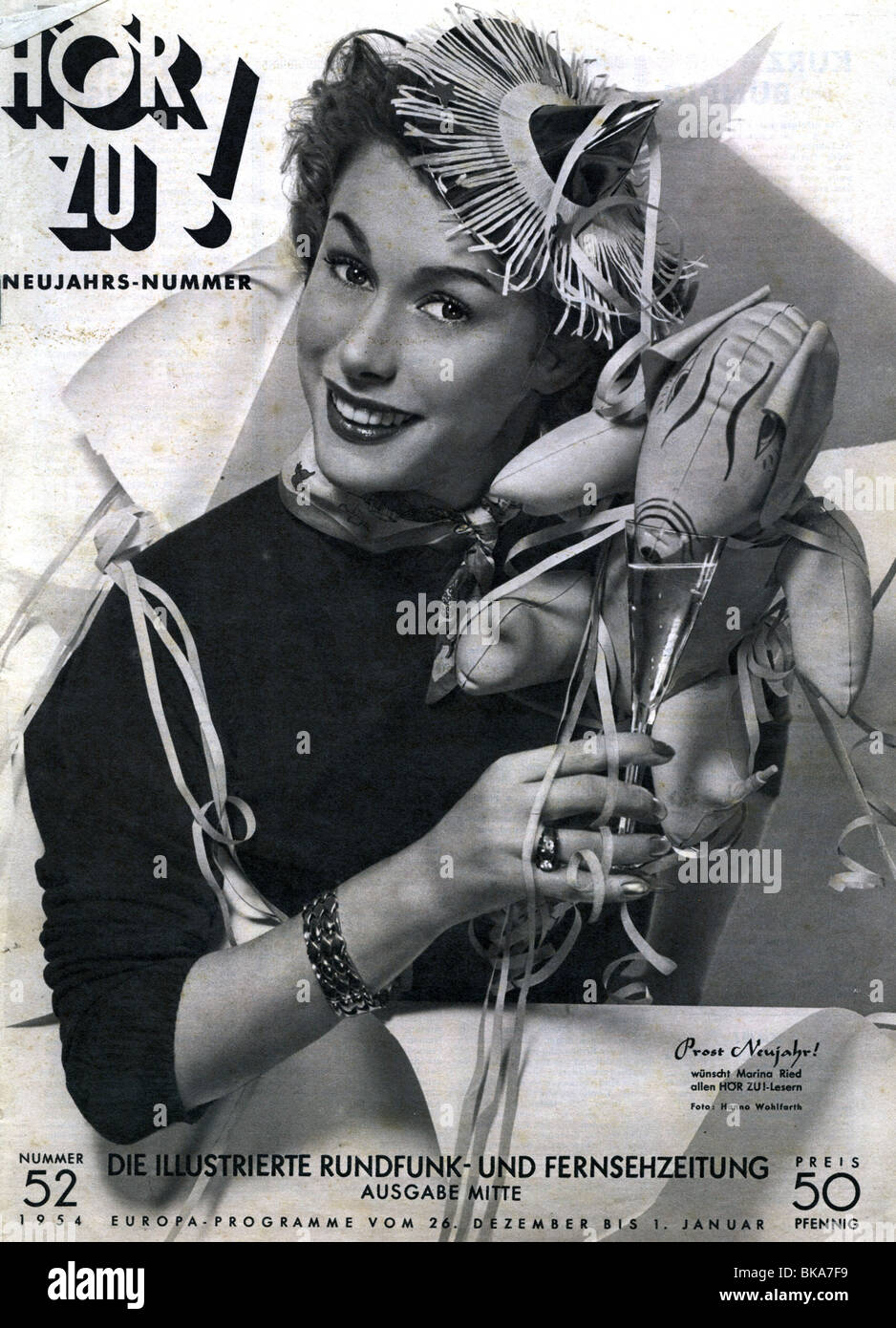 Riviste / riviste, 1954, 'Hör Zu', numero 52, titolo con Marina Ried, 'Prost Neujahr' (Felice anno nuovo), edizione Hamburg Mitte, , Foto Stock