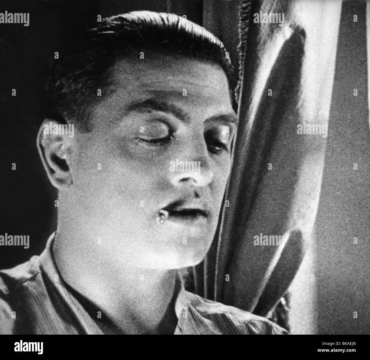 Nazioni Unite chien andalou un cane andaluso Anno: 1929 - FRANCIA DIRETTORE: Luis Bunuel Luis Buñuel Foto Stock