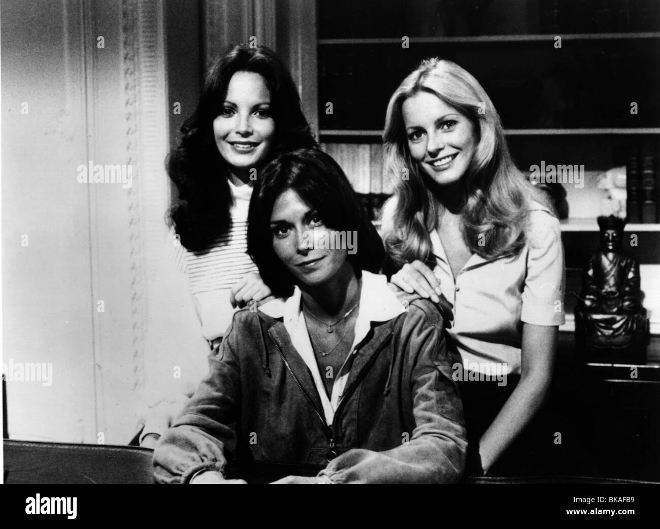 CHARLIE'S ANGELS (TV) JACLYN SMITH e Kate Jackson, Cheryl Ladd CHA 001P Foto Stock