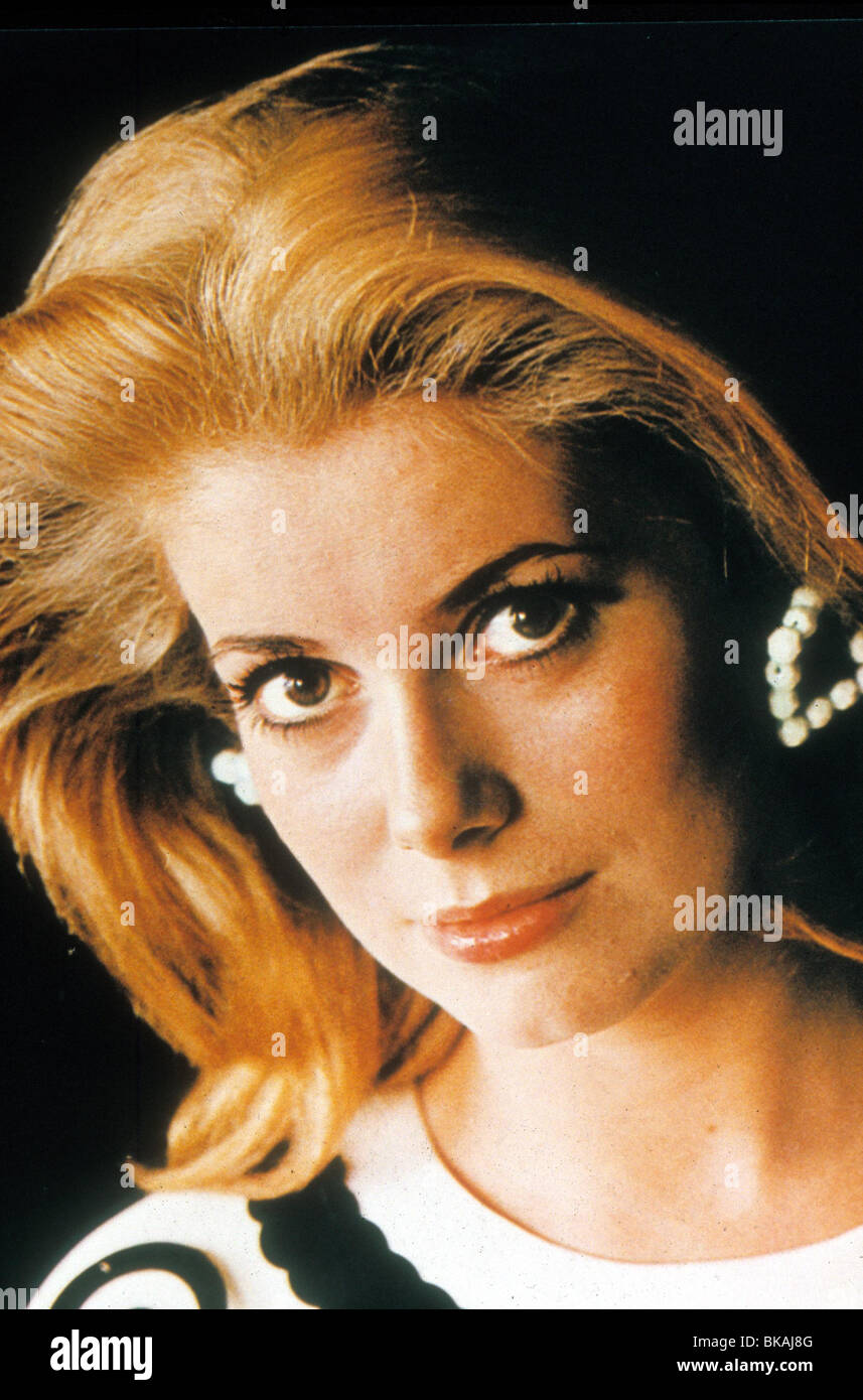 CATHERINE DENEUVE RITRATTO Foto Stock