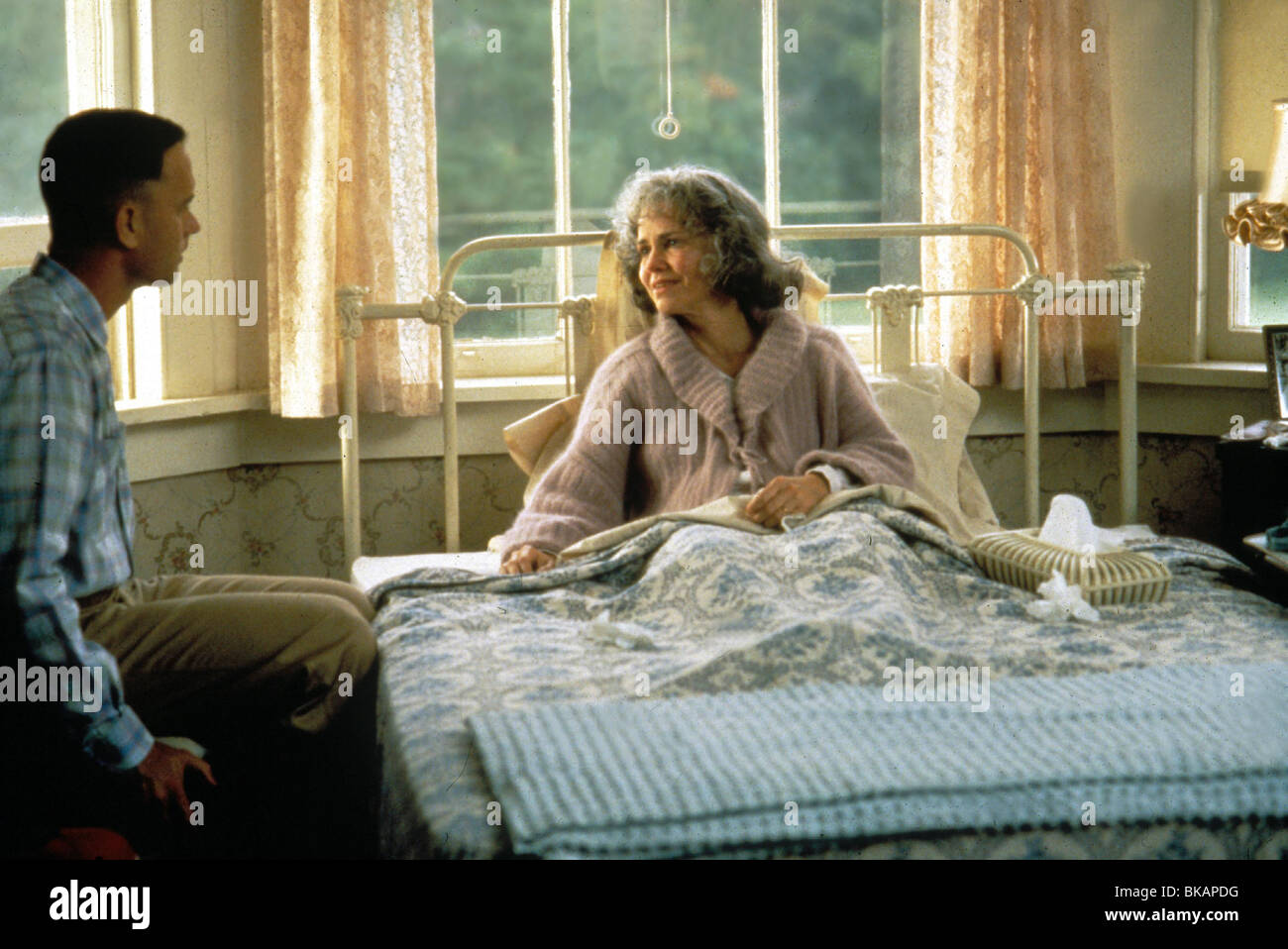 FORREST GUMP (1994) TOM HANKS, SALLY FIELD FORG 048 MOVIESTORE COLLECTION LTD Foto Stock