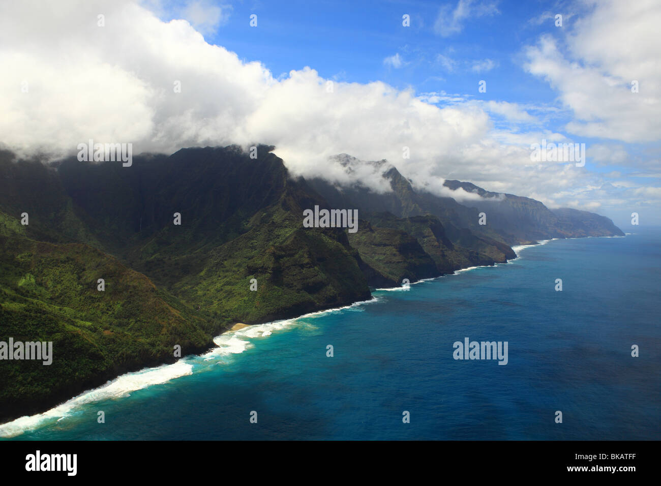 Vista aerea della costa di Na Pali, Kauai, Hawaii Foto Stock