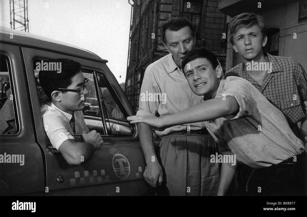 Ya shagayu po Moskve a piedi le strade di Mosca Anno 1964 Direttore :Georgi Daneliya Boris Balakin, Nikita Mikhalkov, Yevgeni Foto Stock