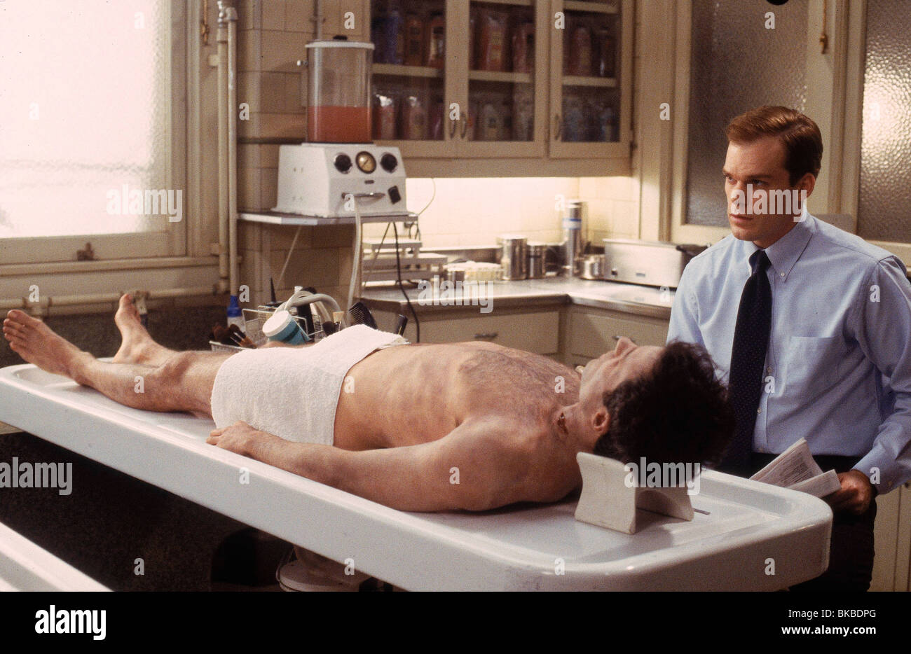 Sei piedi sotto (TV) MICHAEL C HALL 6FUD 001 QQ Foto Stock