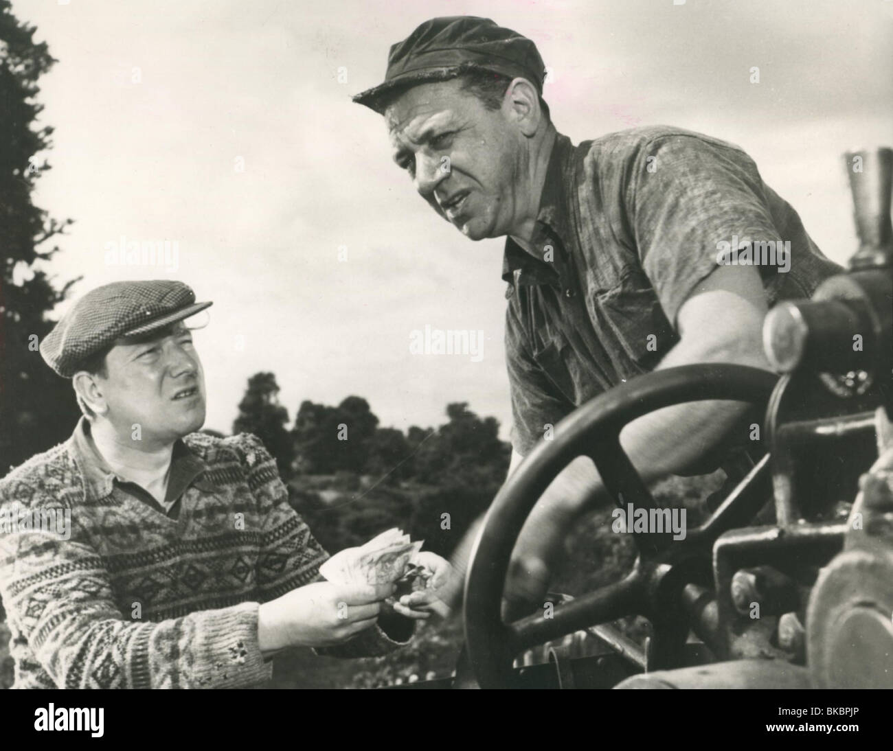 Il TITFIELD Thunderbolt (1952) EWAN Roberts, SID JAMES TFTP di 002P Foto Stock