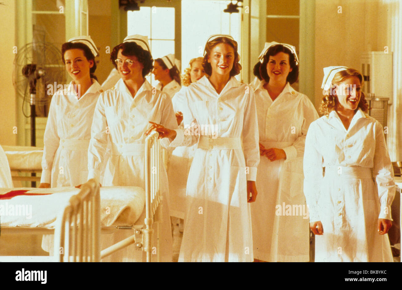 PEARL HARBOR (2001) di Kate Beckinsale, Jennifer Garner, JAIME KING, SARA RUE, Catherine KELLNER PHAB 081 Foto Stock