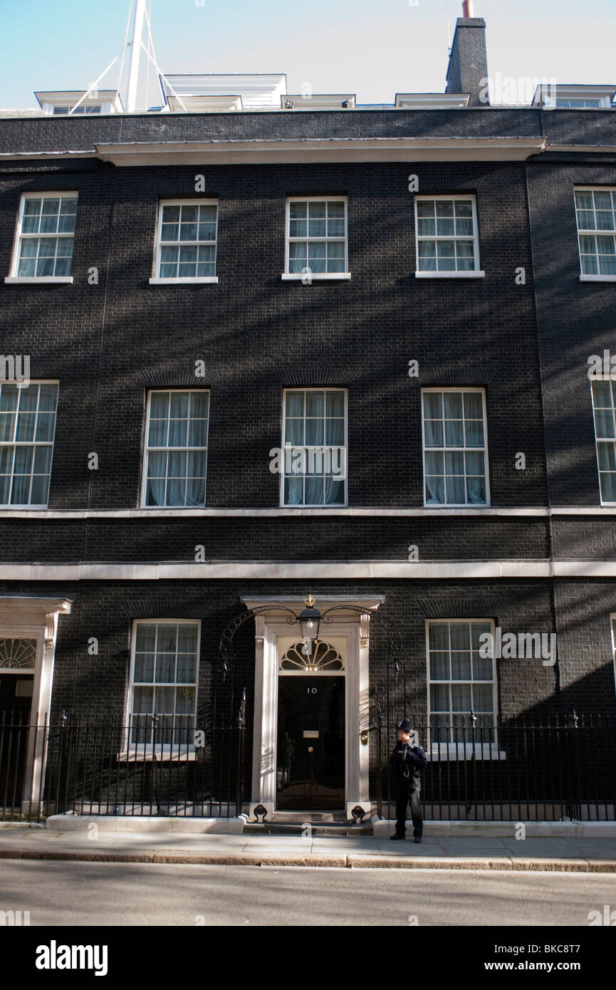 N. 10 di Downing Street a Londra, Inghilterra. La residenza del Primo ministro della Gran Bretagna Foto Stock