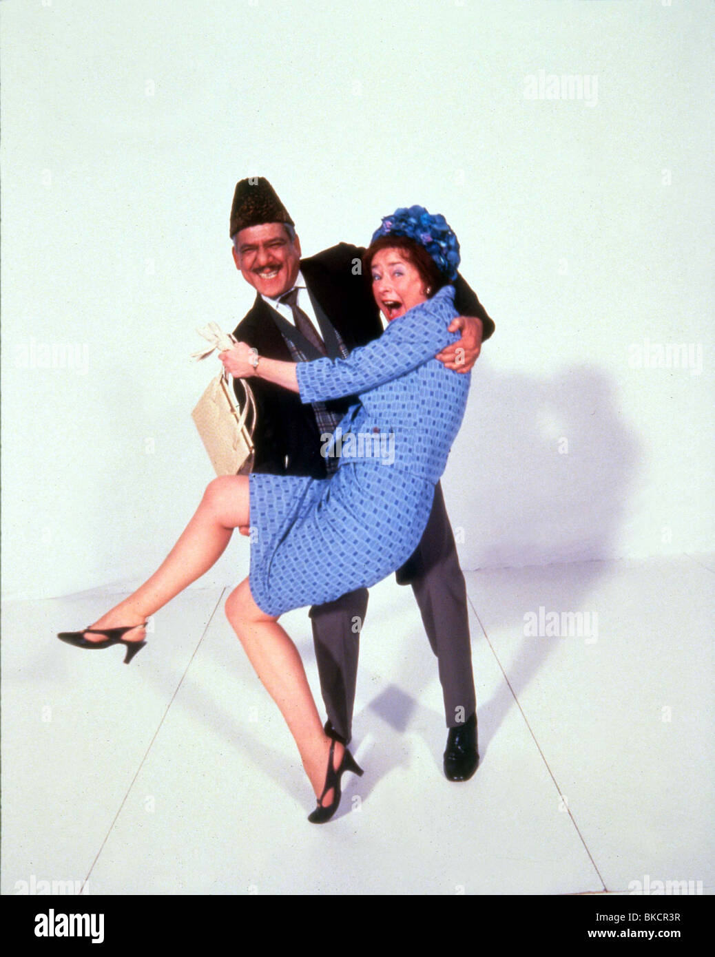 L'Oriente è l'Oriente (1999) om puri, LINDA BASSETT EISE 072 Foto Stock