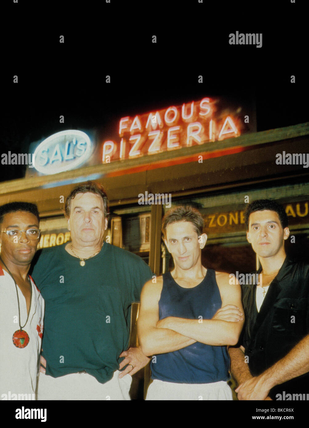 Fare la cosa giusta (1989) Spike Lee, Danny Aiello, RICHARD EDSON, John Turturro DRTG 025 Foto Stock