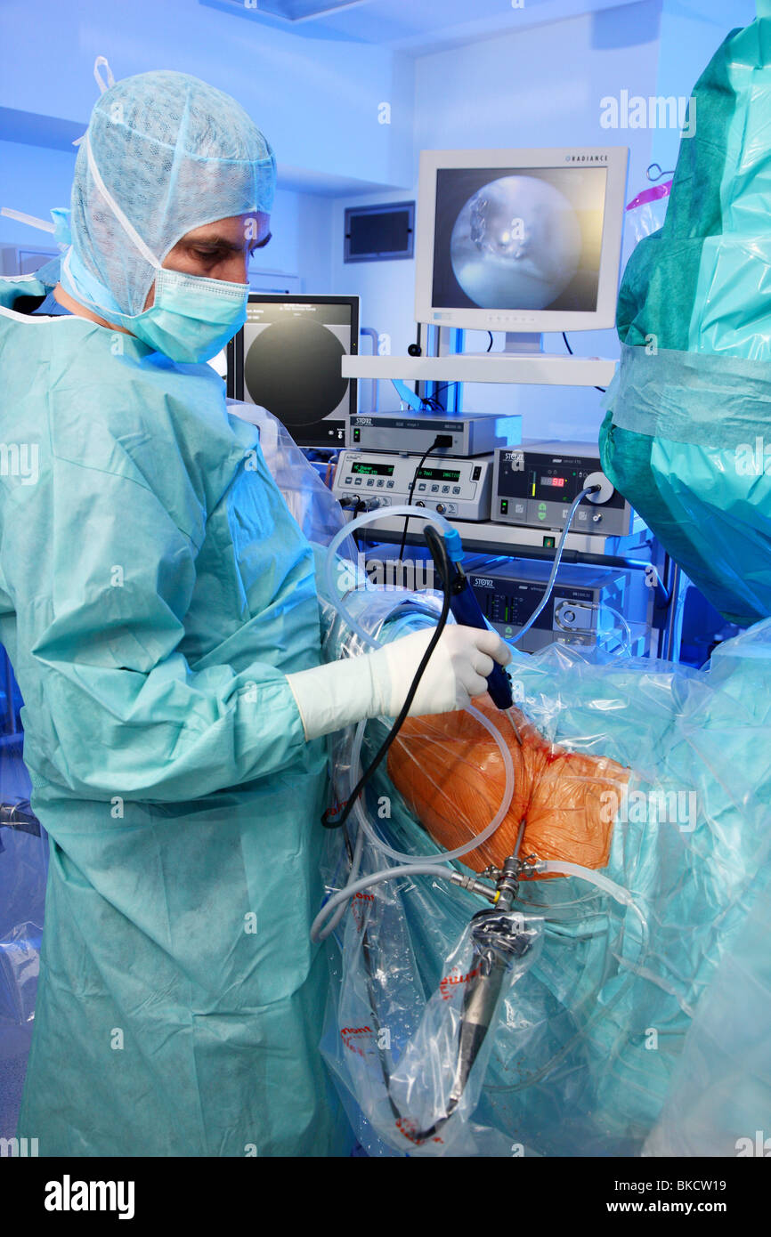Ospedale, intervento chirurgico camera, la chirurgia artroscopica di un'anca  Foto stock - Alamy