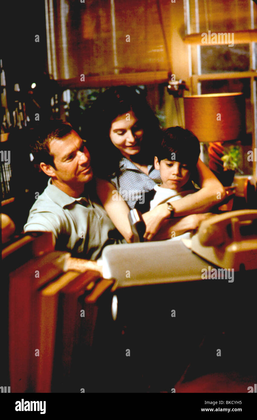 Frequenza (2000) Dennis Quaid, Elizabeth Mitchell, DANIEL HENSON FREQ 010 Foto Stock