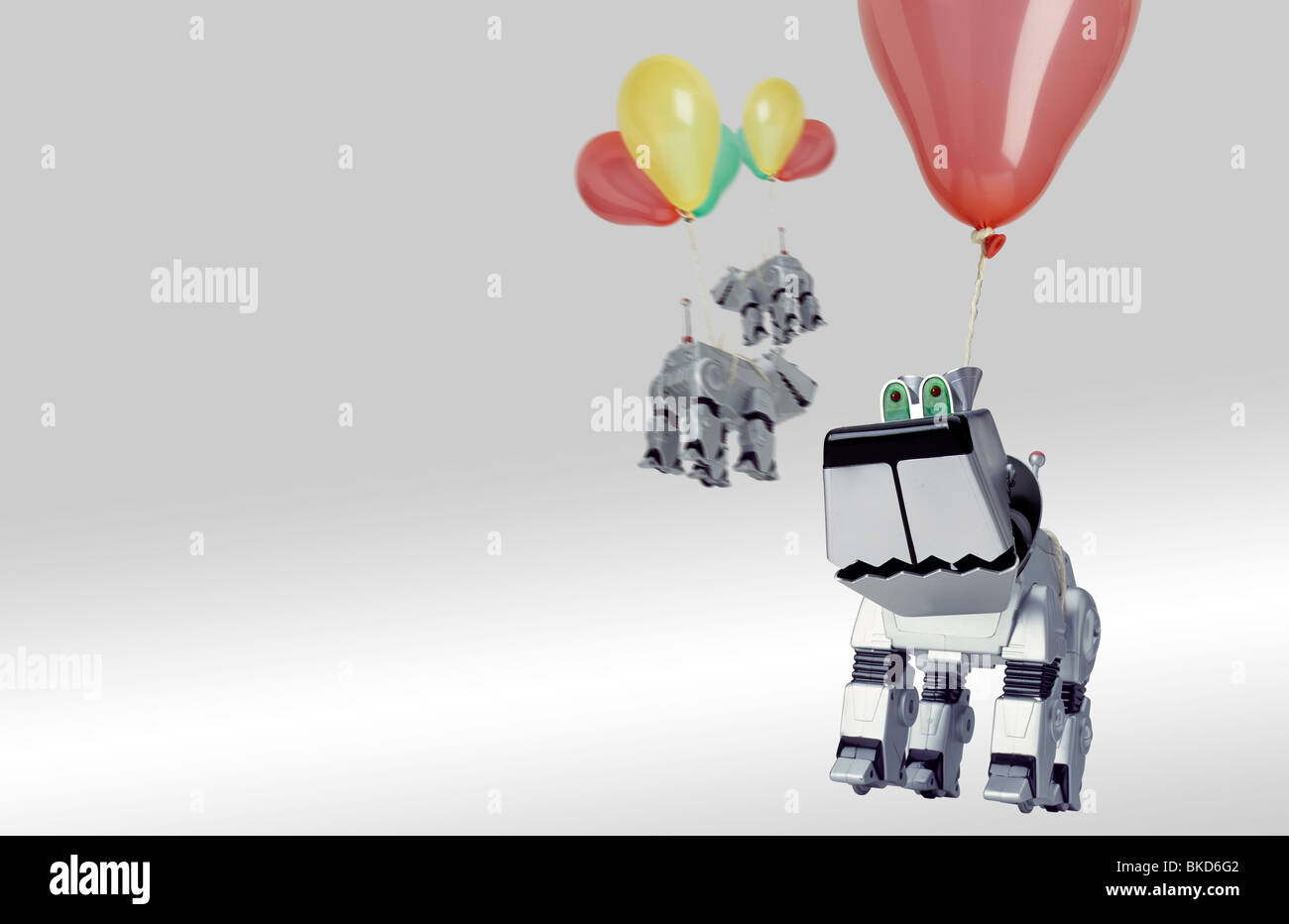 Floating robot volante cane. Cane Robot guardando verso la telecamera Foto Stock