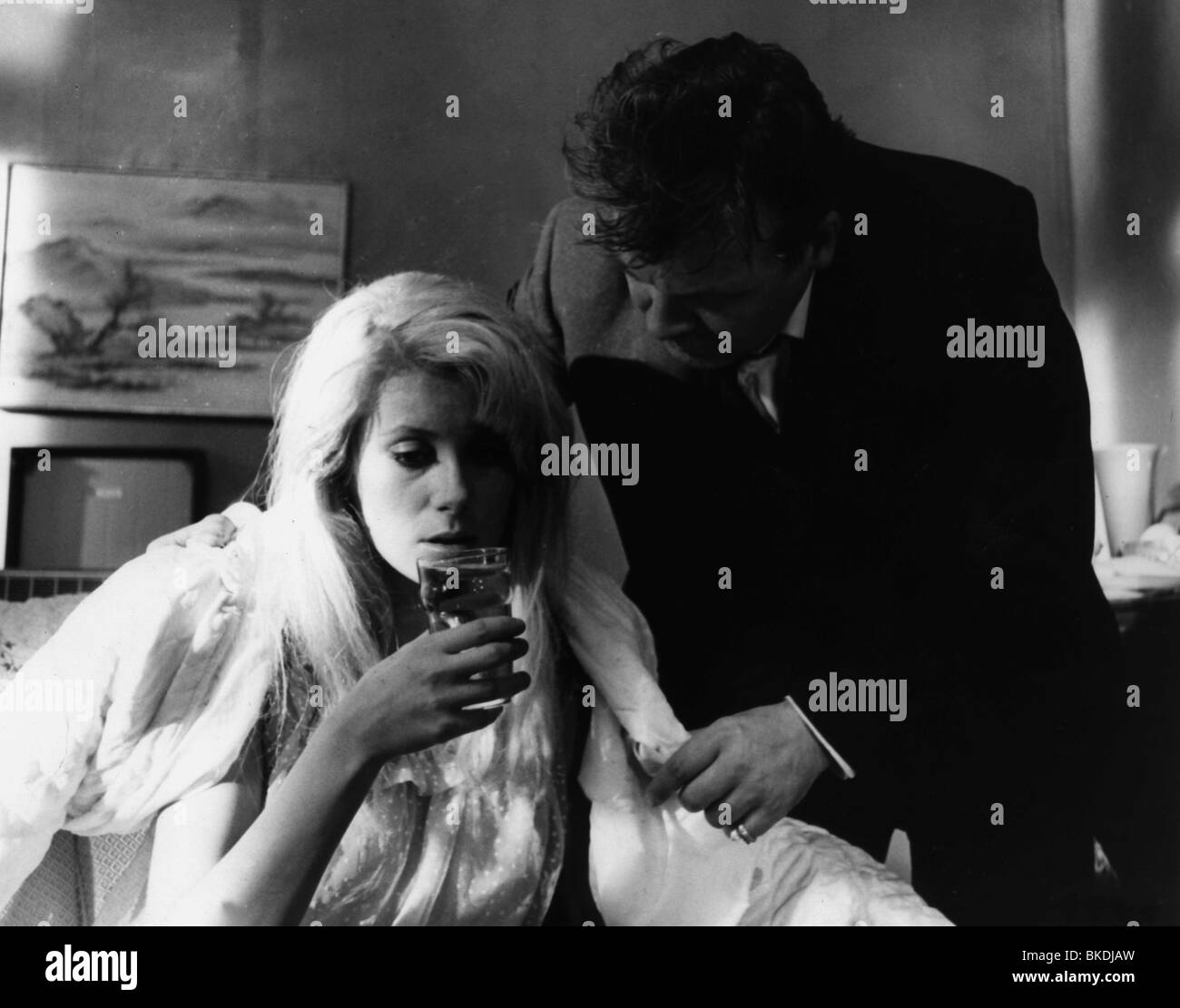 Repulsione (1965) Catherine Deneuve,PATRICK WYMARK REPU 001P Foto Stock