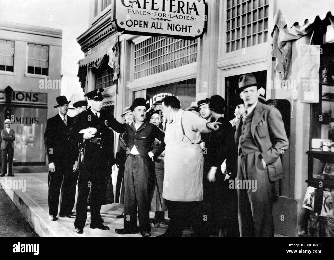 I tempi moderni (1936) charlie chaplin MDTS 017P Foto Stock