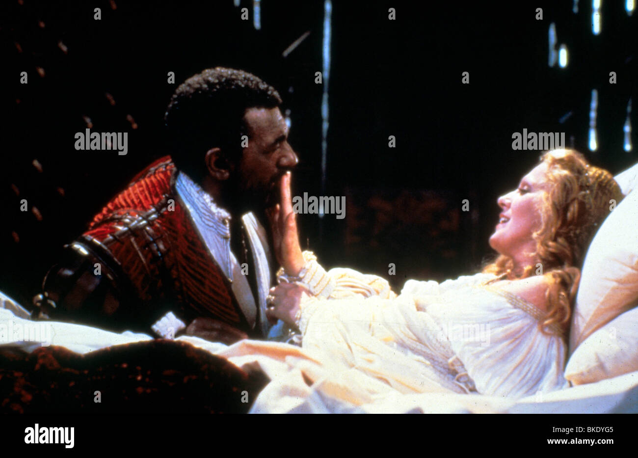 OTELLO (1986) di Placido Domingo, Katia Ricciarelli OTEL 004 Foto Stock