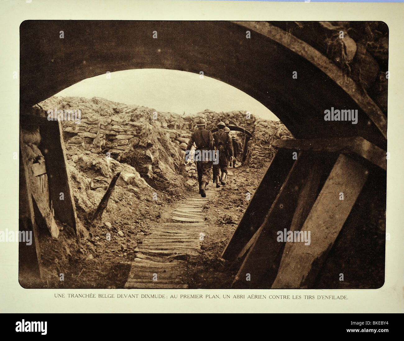 Vista dal rifugio mostra WWI soldati belgi in trincea a Diksmuide, Fiandre Occidentali durante la Prima Guerra Mondiale uno, Belgio Foto Stock Vista dal rifugio mostra WWI soldati belgi in trincea a Diksmuide, Fiandre Occidentali durante la Prima Guerra Mondiale uno, Belgio Foto Stock