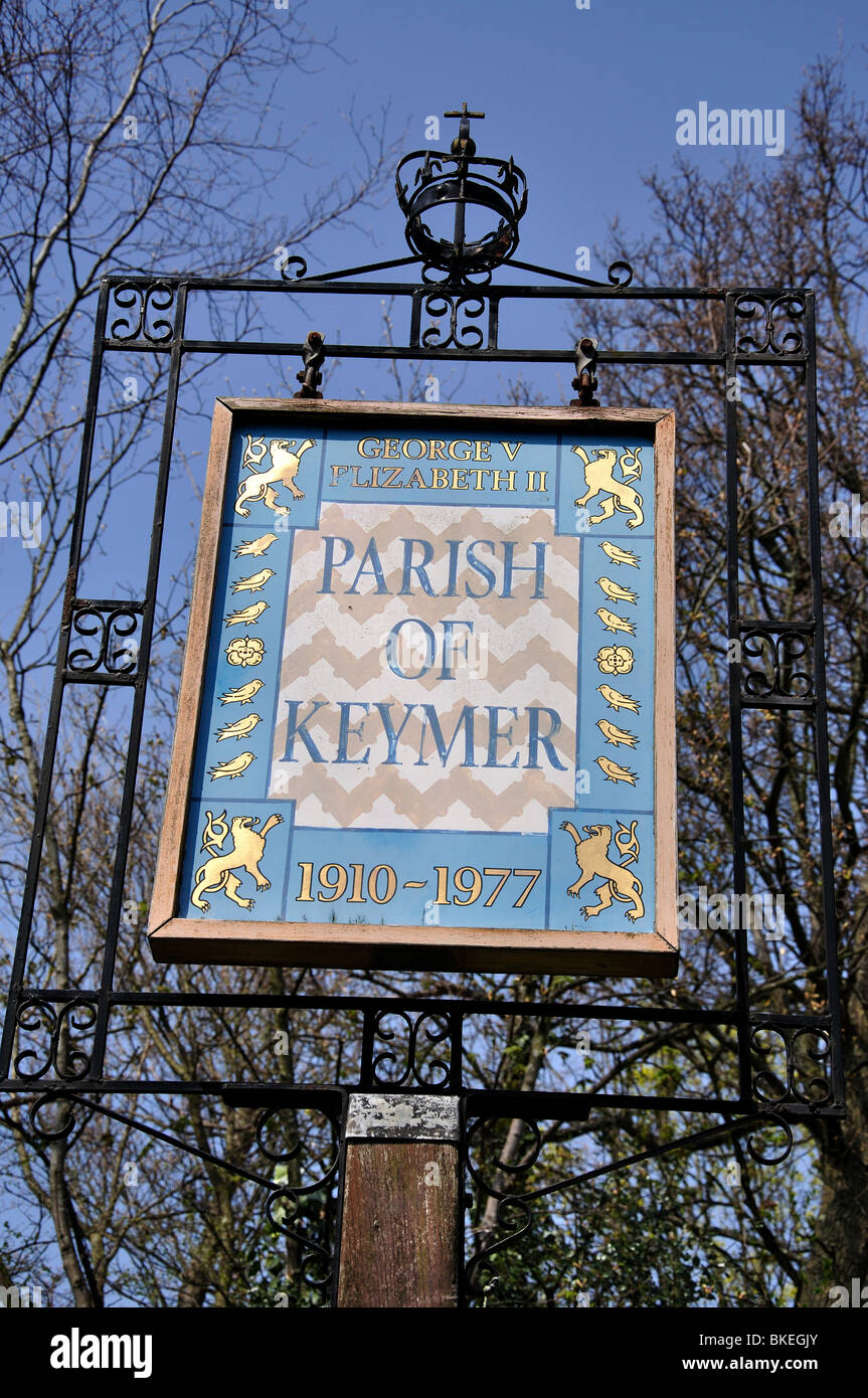 Segno di villaggio, Keymer, West Sussex, in Inghilterra, Regno Unito Foto Stock