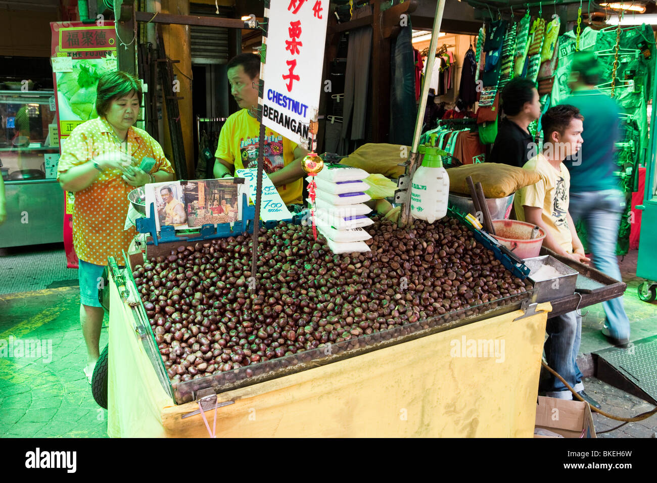 Castagne arrostite in vendita a Chinatown Foto Stock