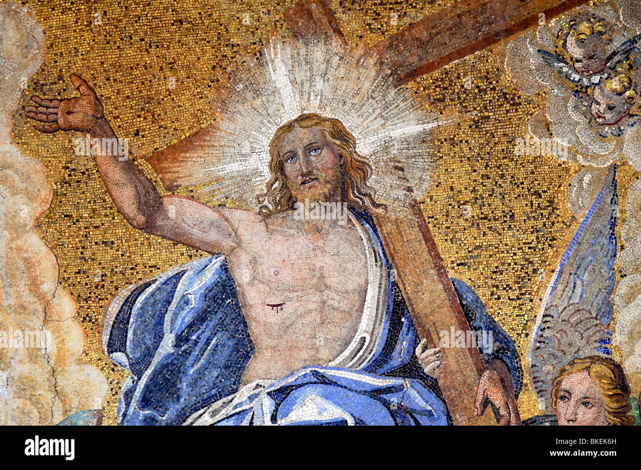 Gesù Cristo. Dettaglio dei mosaici che adornano le arcate della facciata della Basilica di San Marco. Venezia. L'Italia. Foto Stock
