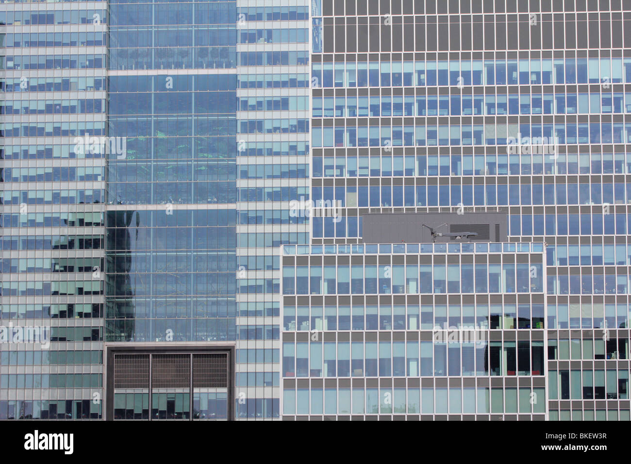 Un luogo di Churchill è un 156 m alto grattacielo in Docklands di Londra Barclays Bank hq canary wharf città edifici England Regno unito Gb Foto Stock