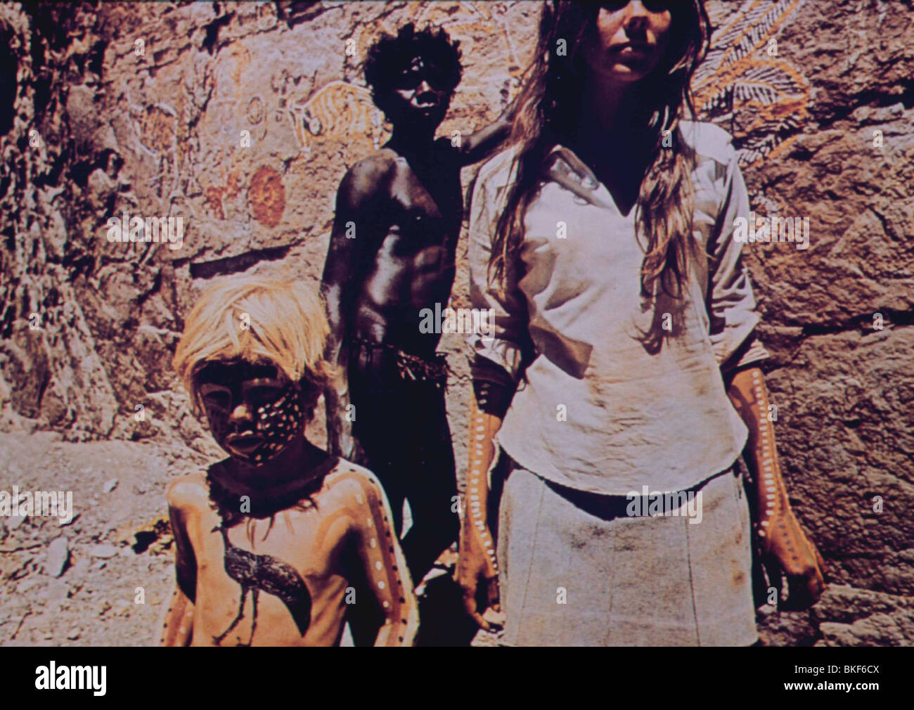 Aborigeno (1970) LUCIEN Giovanni, DAVID GULPILIL, JENNY AGUTTER WKAB 016 Foto Stock