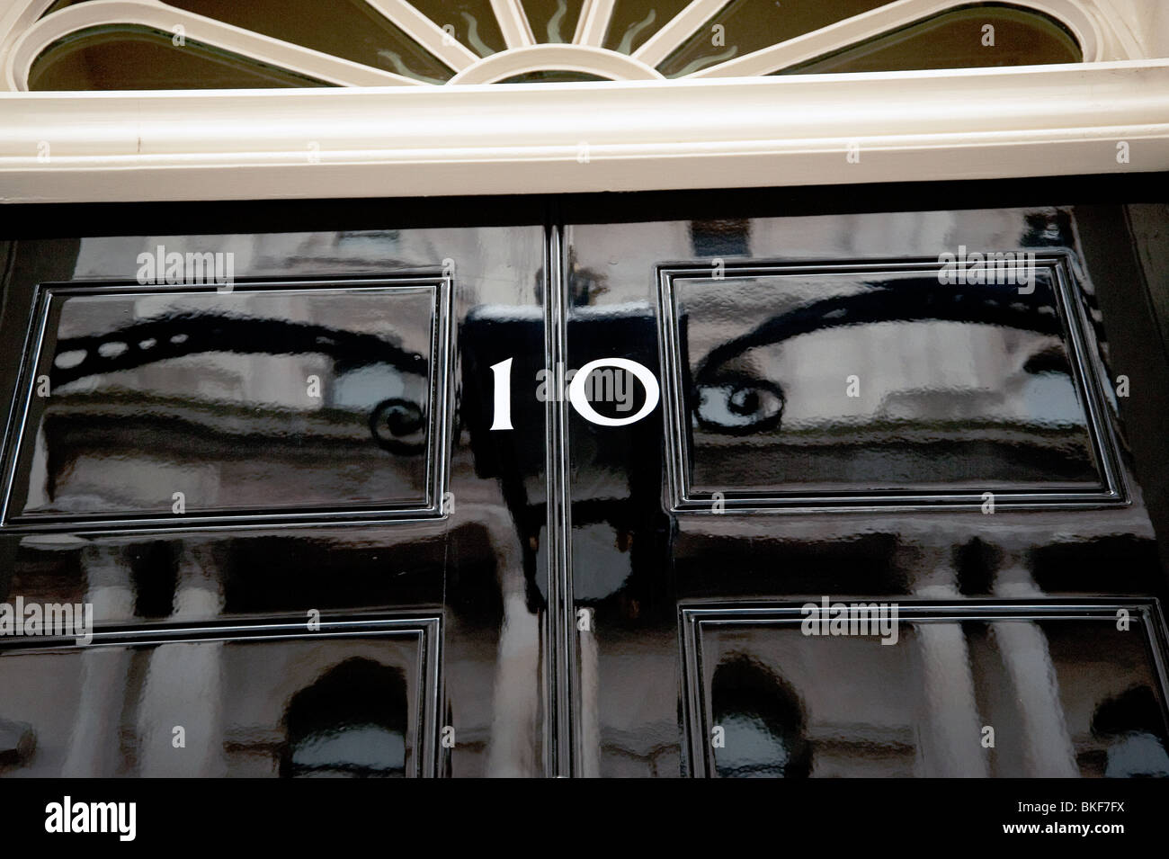 Il numero 10 di Downing street il governo britannico Foto Stock