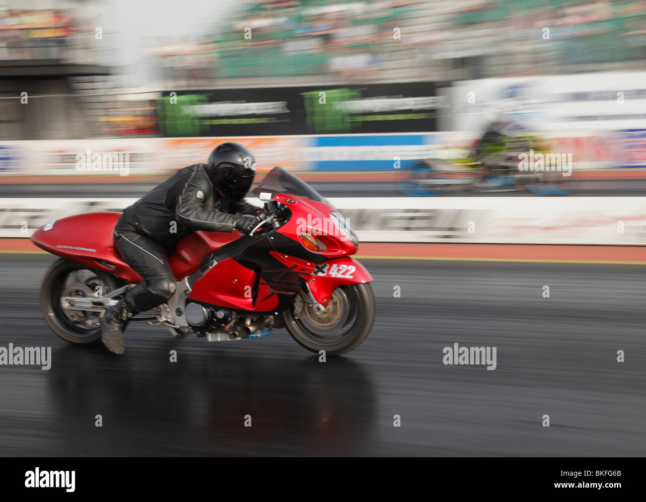 Suzuki Hayabusa moto a Santa Pod, cavalcato da Mark Slade. Foto Stock