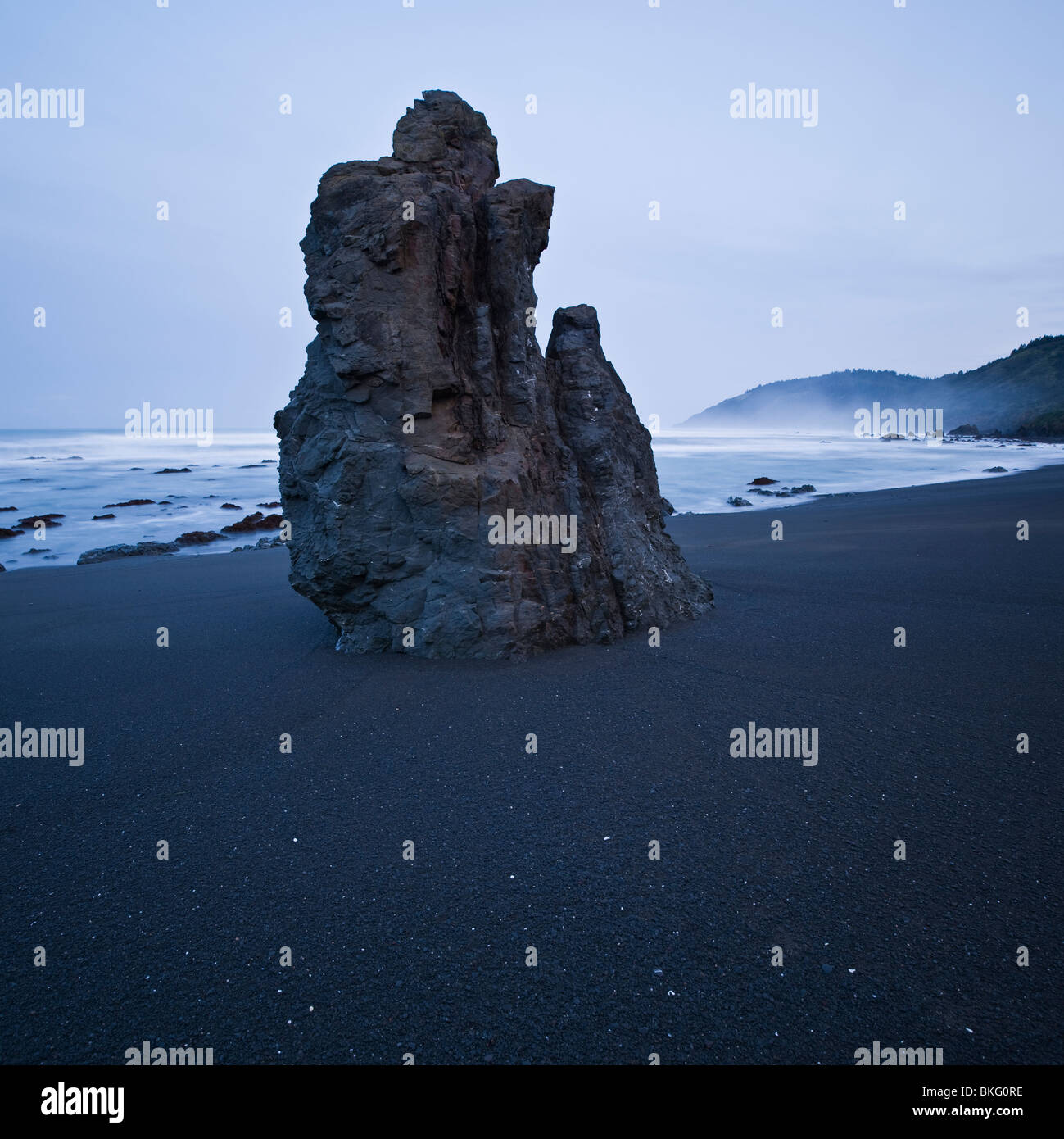 Sabbia nera a Westport-Union Landing State Beach, Mendocino County, California Foto Stock