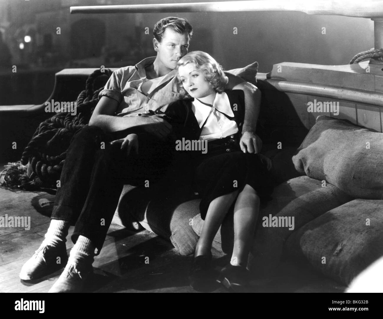 Letto di rose (1933) JOEL MCCREA, CONSTANCE BENNETT BRSS 001P L Foto Stock