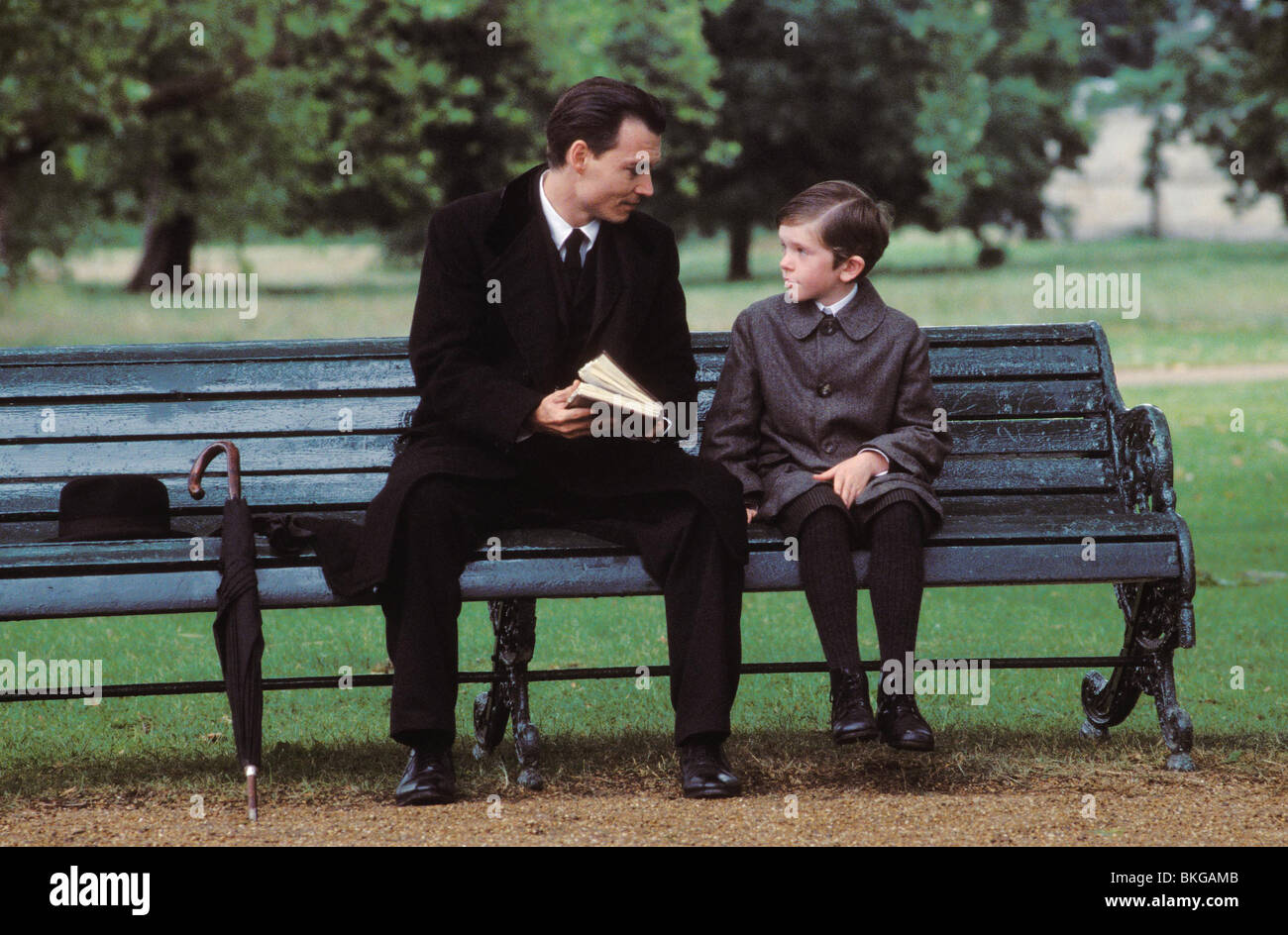 Trovare Neverland (2004), Johnny Depp, Freddie Highmore FNEV 001-NC Foto Stock