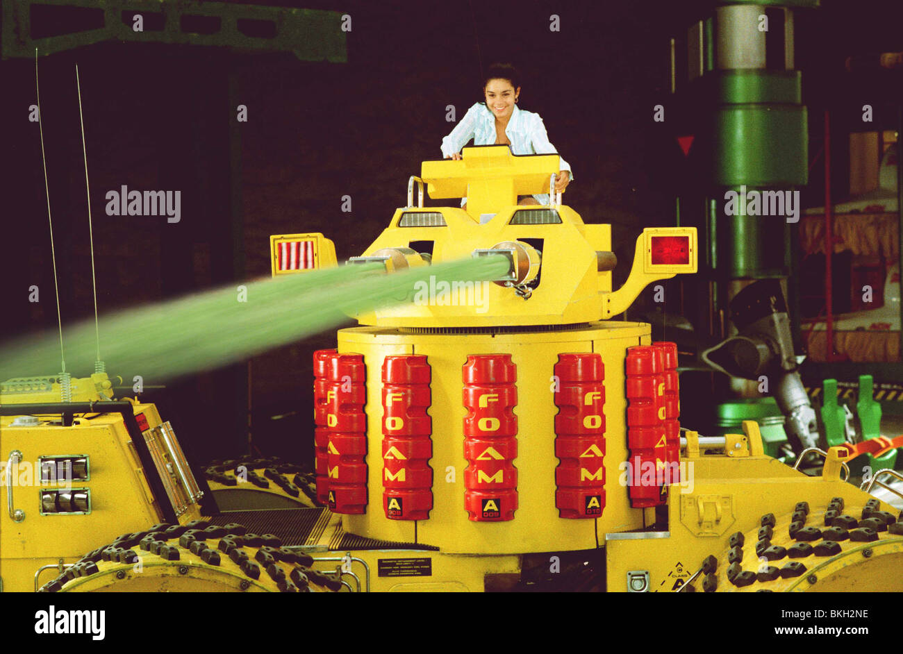 THUNDERBIRDS (2004) di Vanessa Anne Hudgens THUN 001-8-R Foto Stock