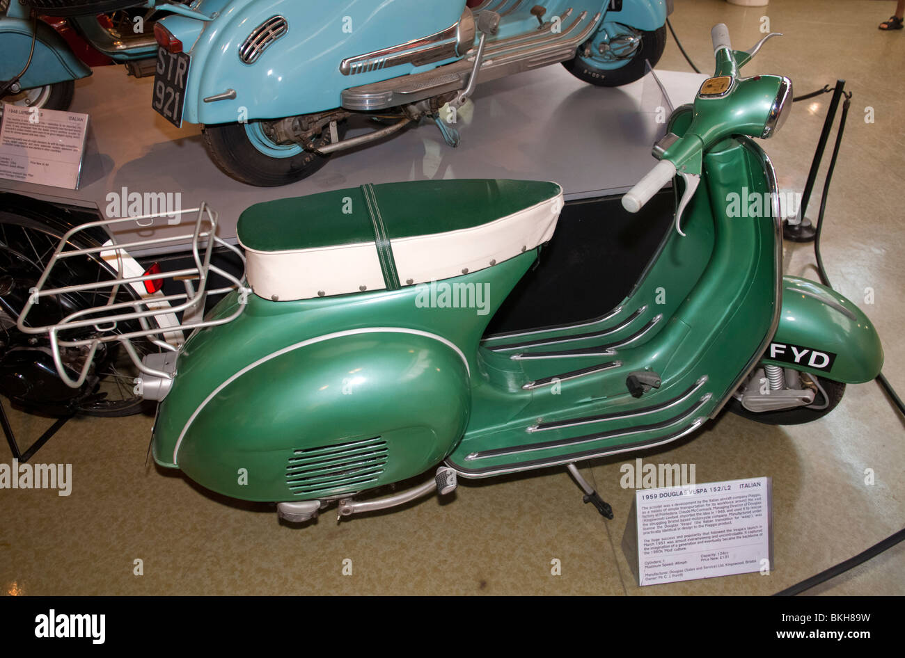 1959 Douglas scooter Vespa, National Motor Museum di Beaulieu, Hampshire - 2009 Foto Stock