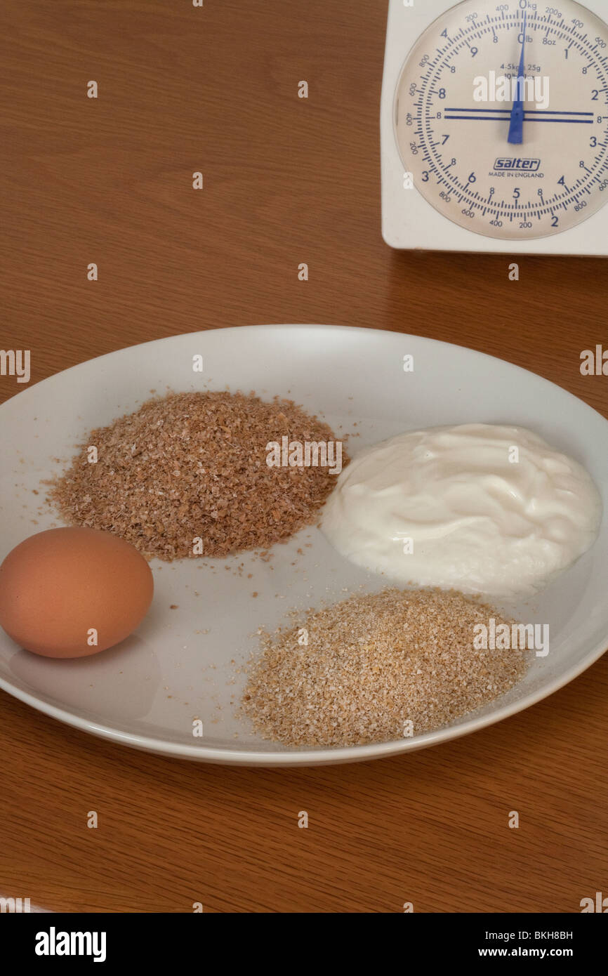 Ingredienti per Dukan crusca di avena Pancake Foto Stock