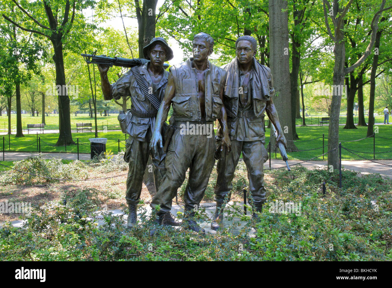 Lotta contro i soldati scultura alla guerra del Vietnam Memorial in Washington, DC Foto Stock