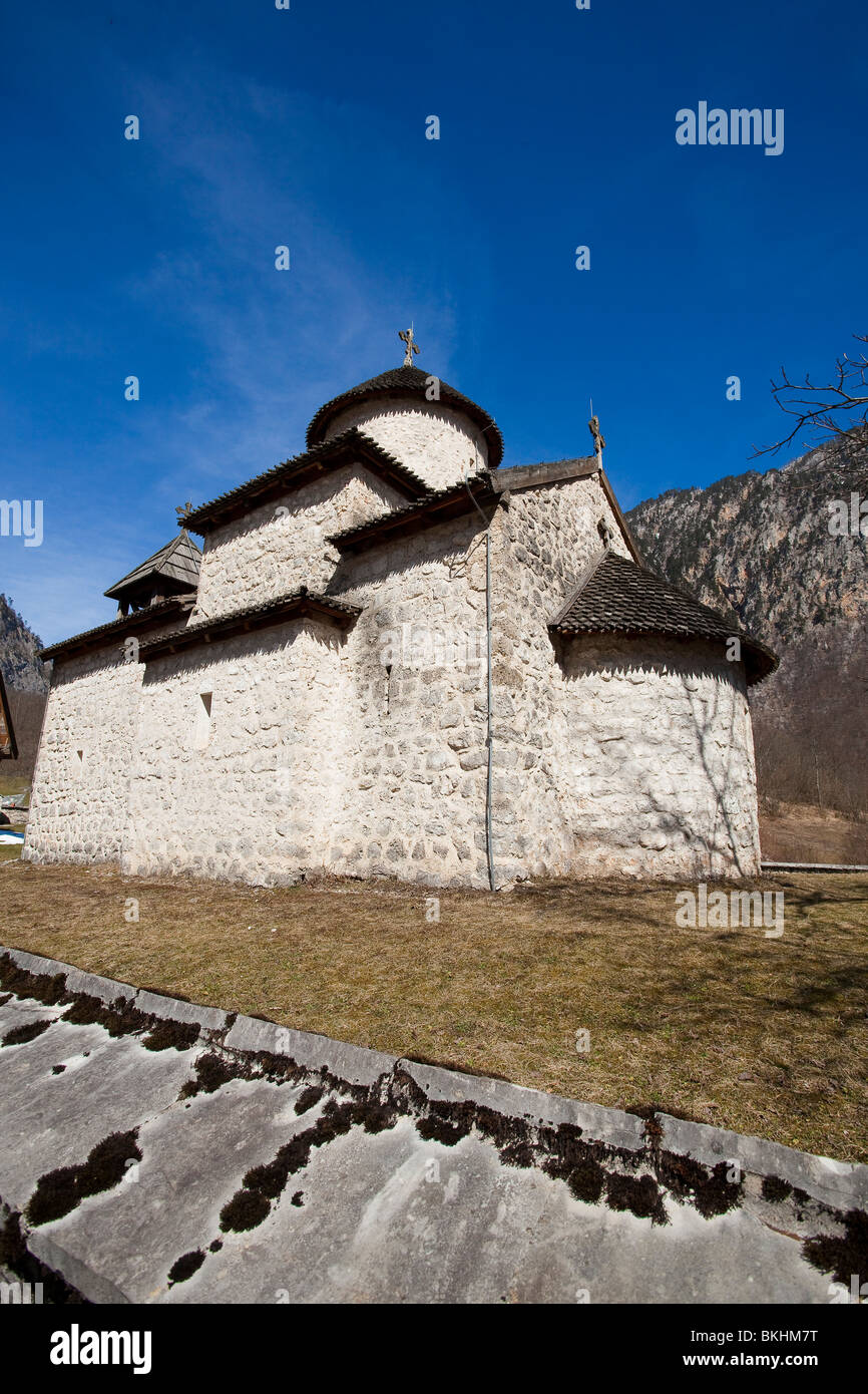 Piccola chiesa monastero ortodosso Dobrilovina in Montenegro Foto Stock