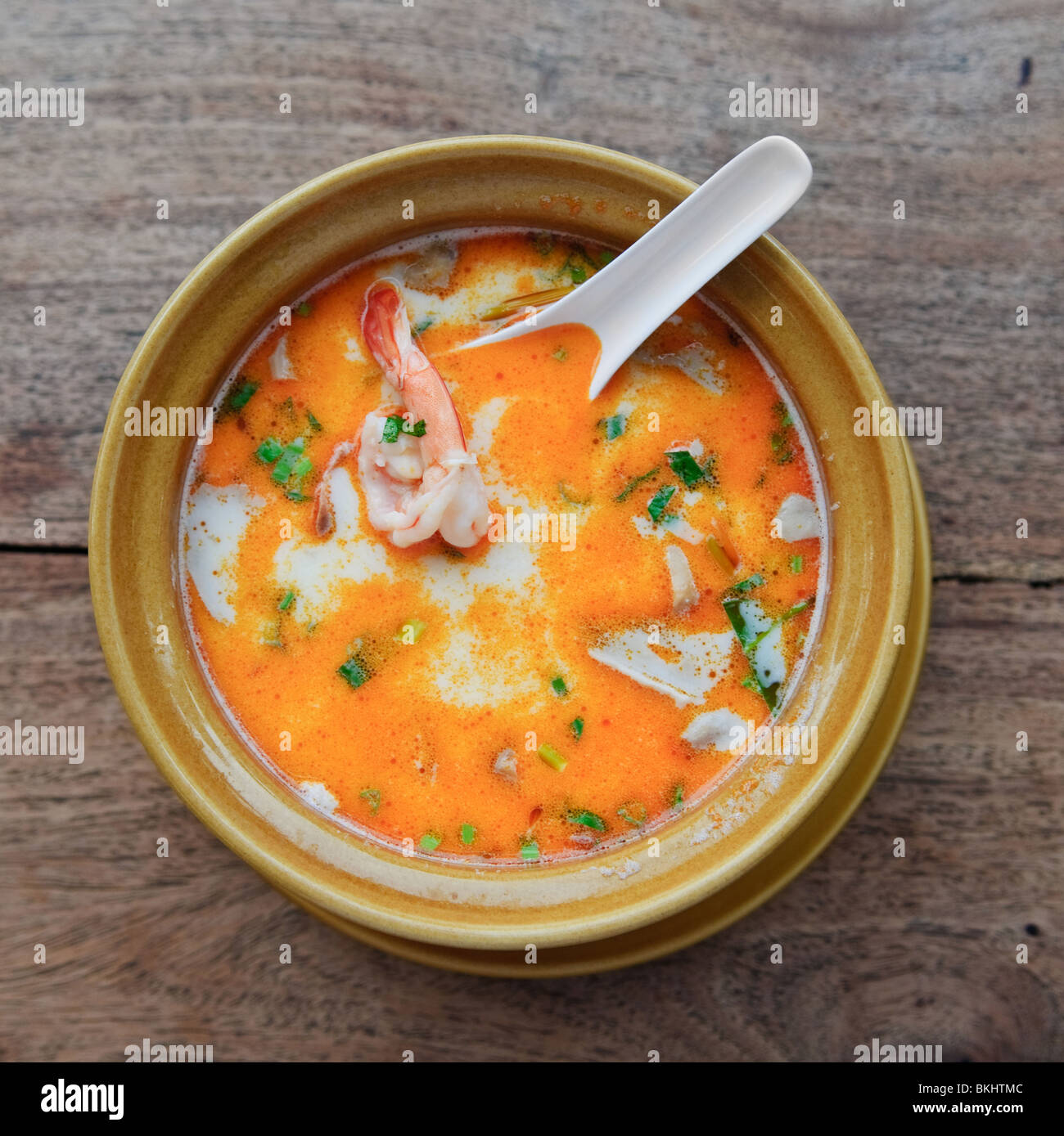 Tradizionale Tailandese tom yam kung zuppa Foto Stock