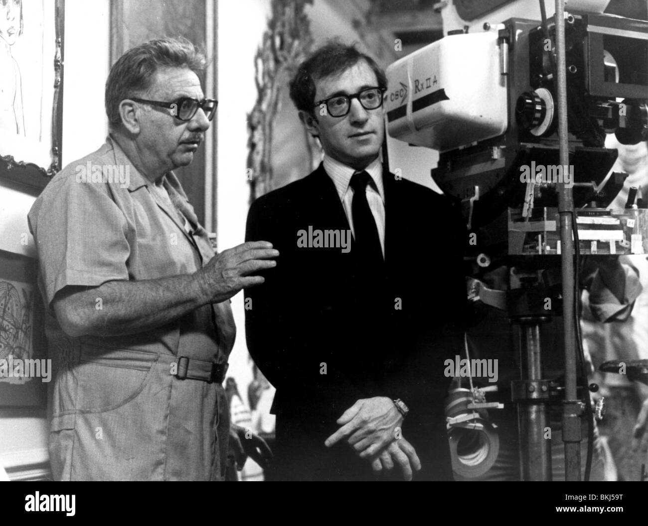 WOODY ALLEN S/O frontale (1976)' CON MARTIN RITT (DIR) WDA 017P Foto Stock