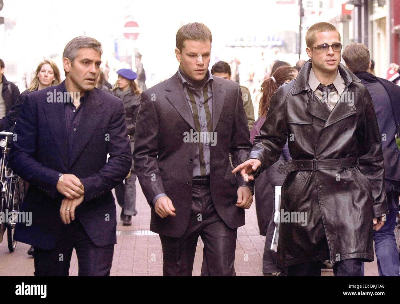 OCEAN'S 12 (2004) Ocean's Twelve (ALT) George Clooney, matt damon, Brad Pitt, STEVEN SODERBERGH (DIR) OCTW 002 FOH Foto Stock