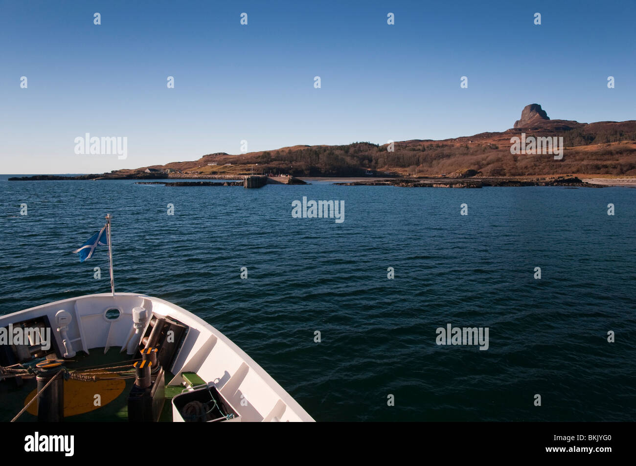 Caledonian MacBrayne Ferry arrivo sull'Isola di Eigg. Foto Stock