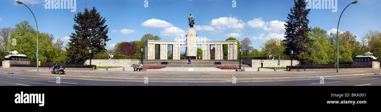 Memoriale Sovietico, Tiergarten di Berlino, Germania Foto Stock