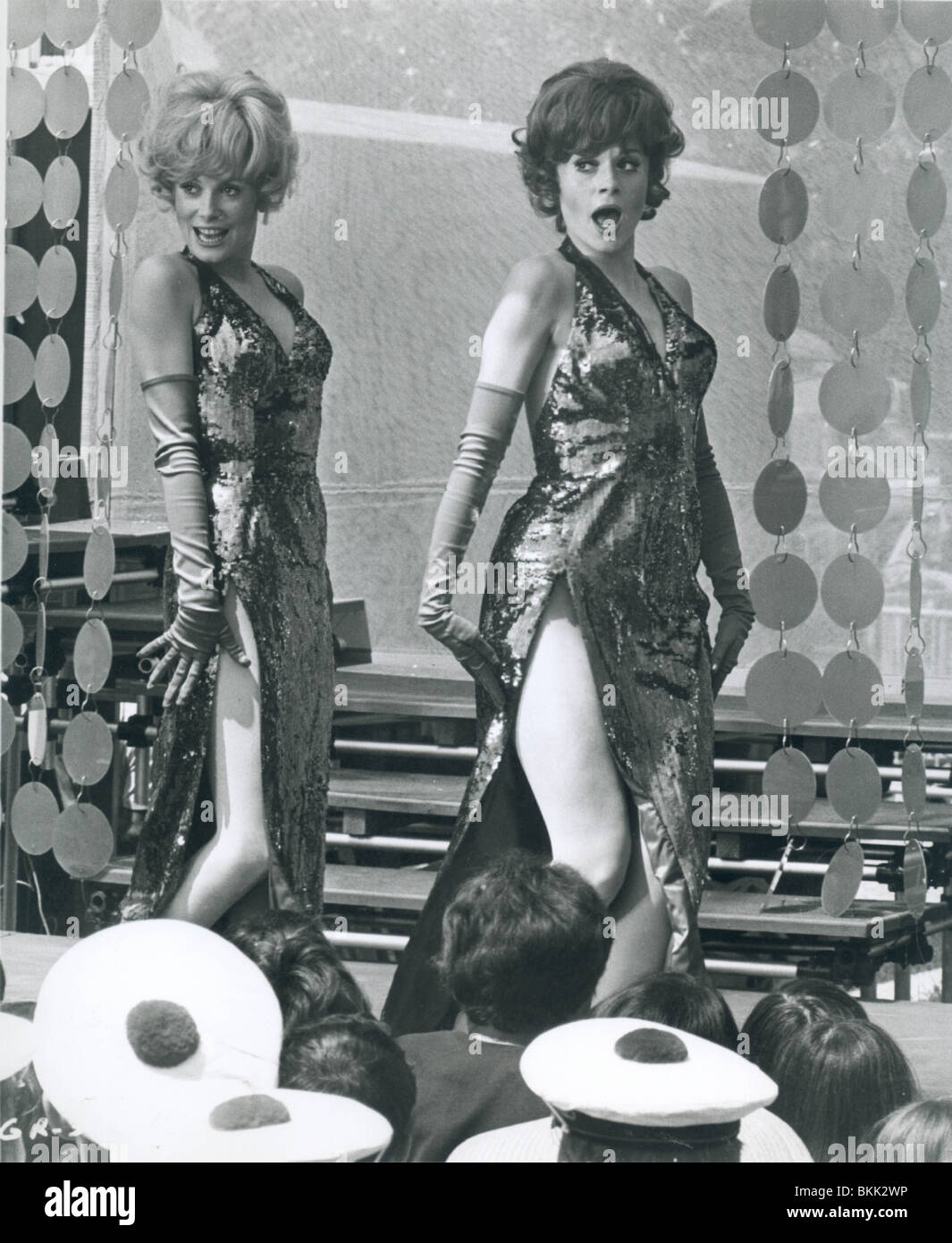 Le ragazze DI ROCHEFORT (1967) Catherine Deneuve YGOR 002P Foto Stock