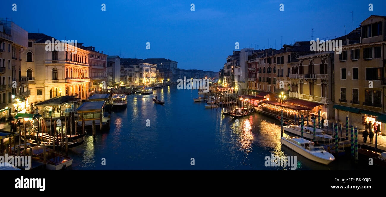 Canal Grande Venezia al crepuscolo Foto Stock