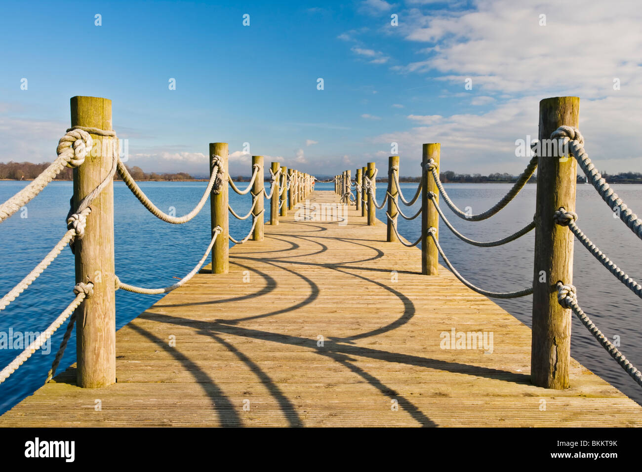 Jetty sulle rive del Lough Neagh vicino a Oxford Isola Centro Visitatori, County Down, Irlanda del Nord Foto Stock